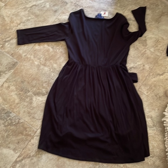 NWT American eagle black wrap dress 3/4 sleeve - Picture 3 of 5
